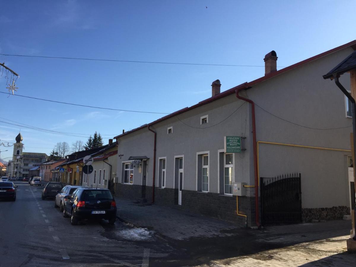 Alpine Loft Leilighet Câmpulung Moldovenesc Eksteriør bilde